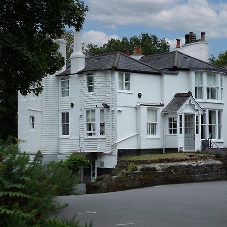 Mount Edgcumbe Bed & Breakfast Royal Tunbridge Wells Exterior photo The former station building